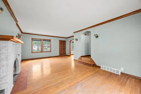 506 Lynn Road SW Hutchinson MN 55350