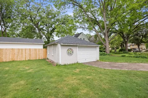 506 Lynn Road SW Hutchinson MN 55350
