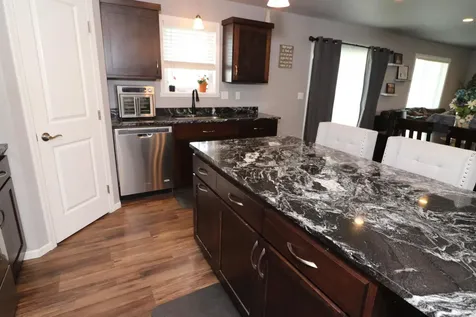 4312 10th Street S Moorhead MN 56560