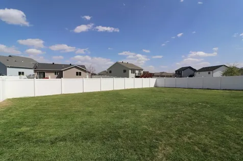 4312 10th Street S Moorhead MN 56560