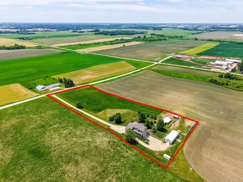 8229 10th Street SW Byron MN 55920
