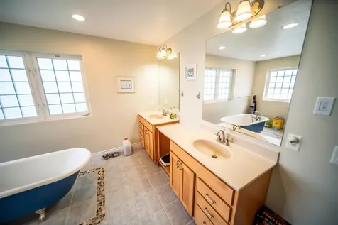 8229 10th Street SW Byron MN 55920