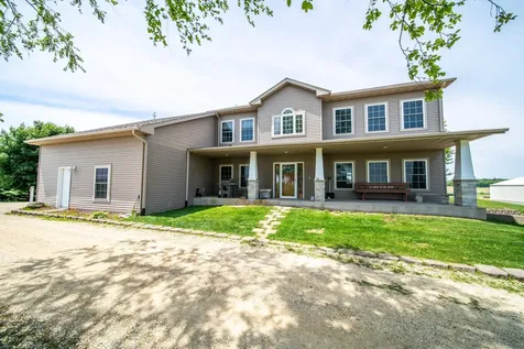 8229 10th Street SW Byron MN 55920