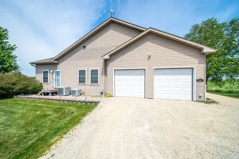 8229 10th Street SW Byron MN 55920