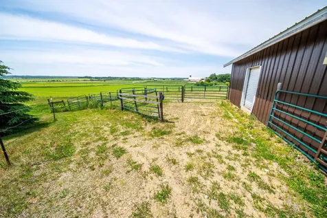 8229 10th Street SW Byron MN 55920