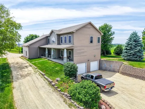 8229 10th Street SW Byron MN 55920