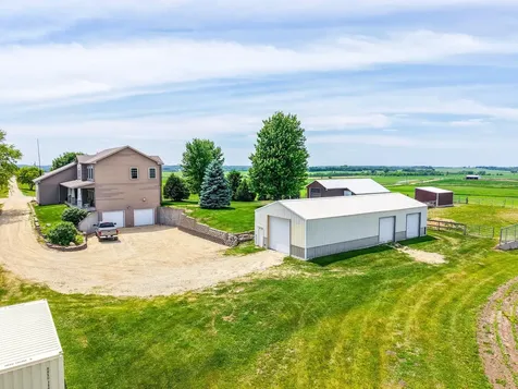8229 10th Street SW Byron MN 55920