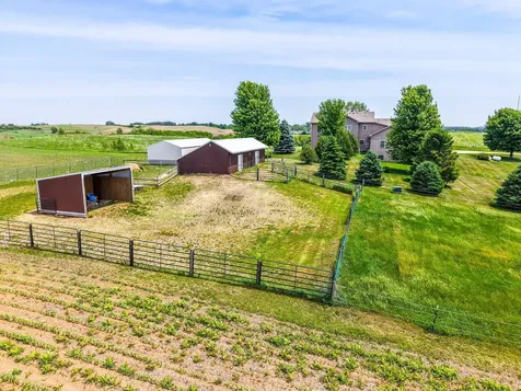 8229 10th Street SW Byron MN 55920