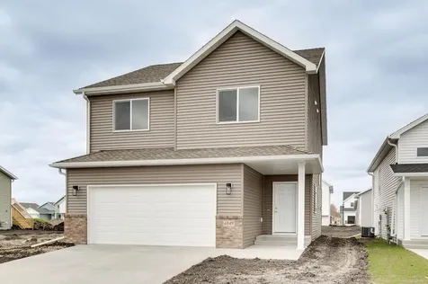 6826 Selkirk Drive S Fargo ND 58104