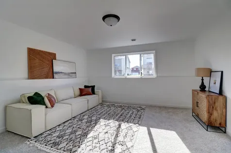 6826 Selkirk Drive S Fargo ND 58104