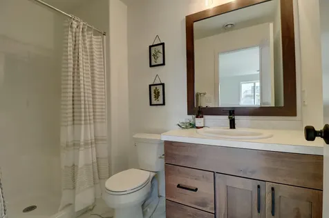 6826 Selkirk Drive S Fargo ND 58104