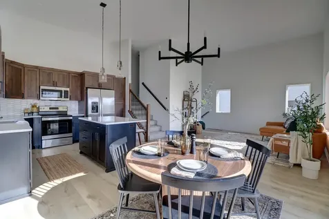 6826 Selkirk Drive S Fargo ND 58104