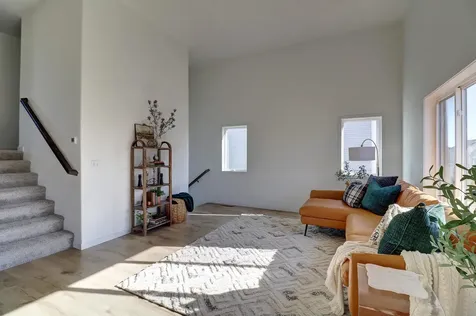 6826 Selkirk Drive S Fargo ND 58104