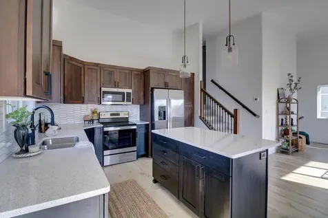 6826 Selkirk Drive S Fargo ND 58104