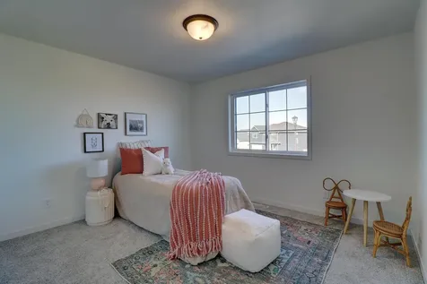 6826 Selkirk Drive S Fargo ND 58104
