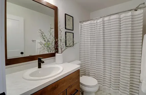 6826 Selkirk Drive S Fargo ND 58104