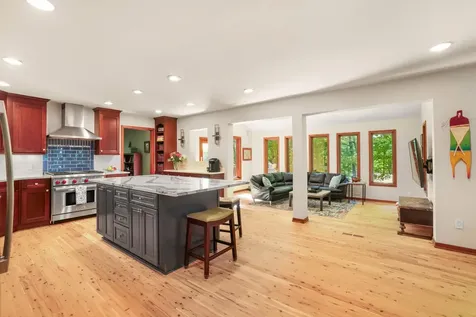 6365 Virginia Drive Victoria MN 55331