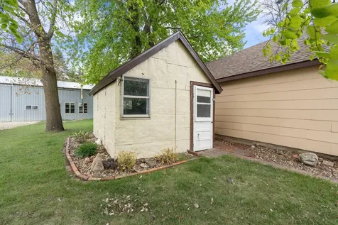 21443 160th Street New Richland MN 56072