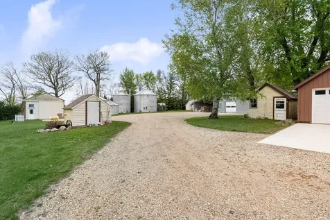 21443 160th Street New Richland MN 56072