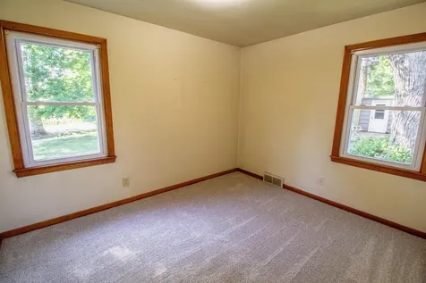 401 13th Avenue NE Austin MN 55912