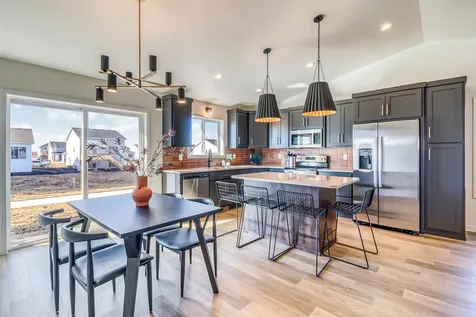 6736 Selkirk Drive S Fargo ND 58104