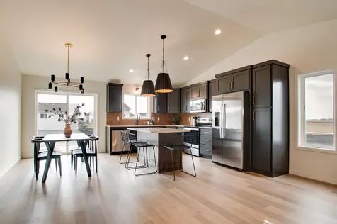 6736 Selkirk Drive S Fargo ND 58104