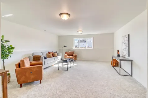 6736 Selkirk Drive S Fargo ND 58104