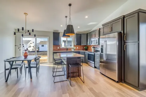 6736 Selkirk Drive S Fargo ND 58104