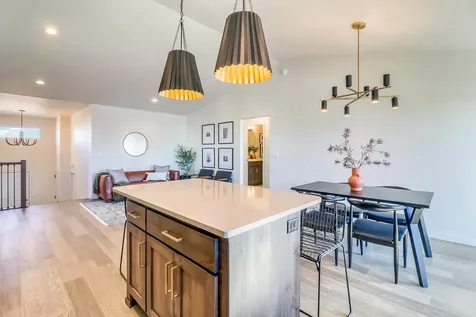 6736 Selkirk Drive S Fargo ND 58104