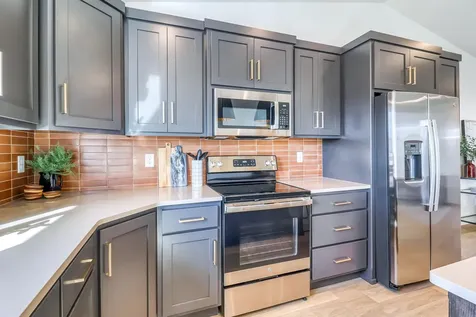6736 Selkirk Drive S Fargo ND 58104
