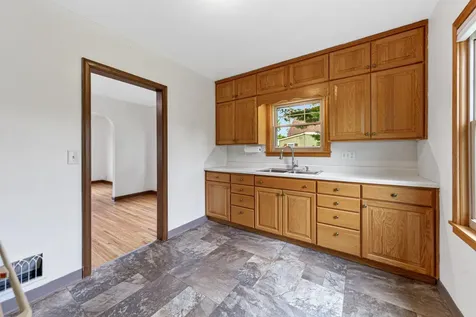 111 Joy Avenue SW Madelia MN 56062