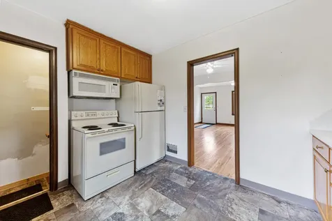 111 Joy Avenue SW Madelia MN 56062