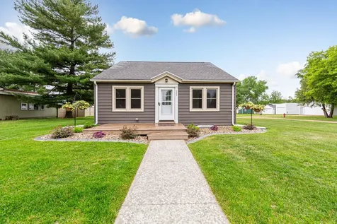 111 Joy Avenue SW Madelia MN 56062