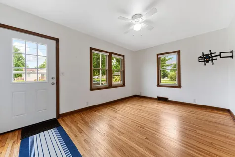 111 Joy Avenue SW Madelia MN 56062