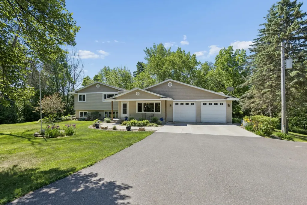 8235 20th Street SE Buffalo MN 55313