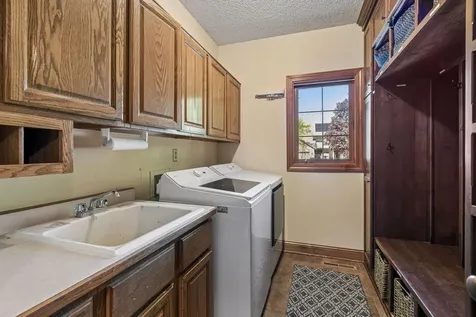 3790 Yellowstone Lane N Plymouth MN 55446