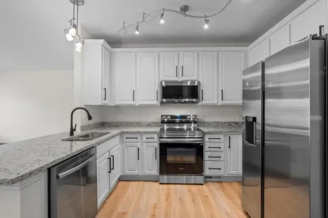 18241 Kerrville Trail Lakeville MN 55044