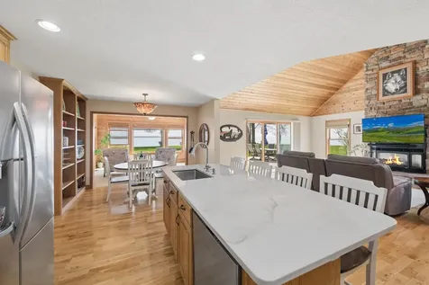 5579 Port Royal Road Isle MN 56342
