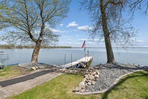 5579 Port Royal Road Isle MN 56342