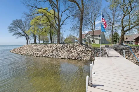 5579 Port Royal Road Isle MN 56342