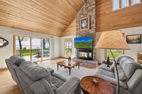 5579 Port Royal Road Isle MN 56342