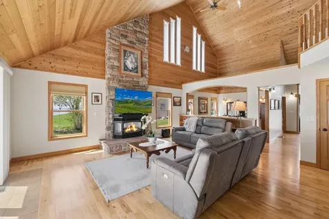 5579 Port Royal Road Isle MN 56342