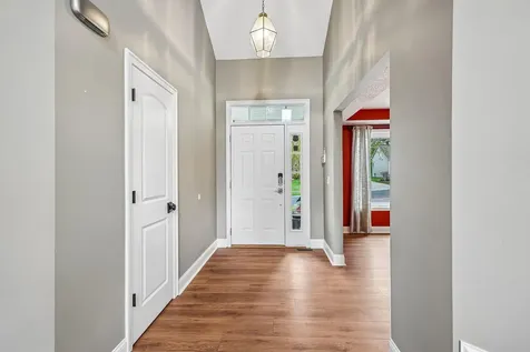 4909 Rusten Road Eagan MN 55122
