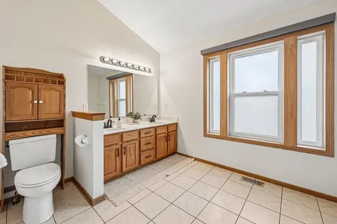 4909 Rusten Road Eagan MN 55122