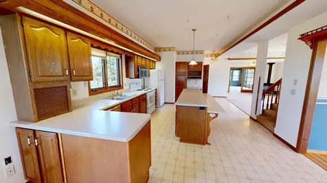 411 60th Avenue NE Willmar MN 56201