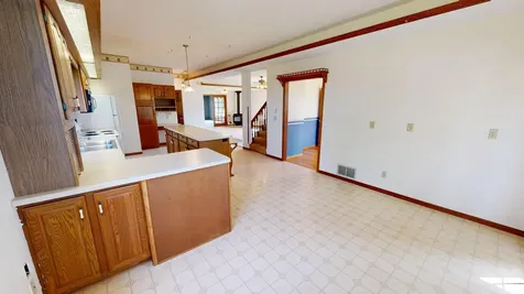 411 60th Avenue NE Willmar MN 56201