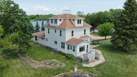411 60th Avenue NE Willmar MN 56201