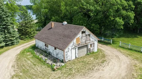 411 60th Avenue NE Willmar MN 56201
