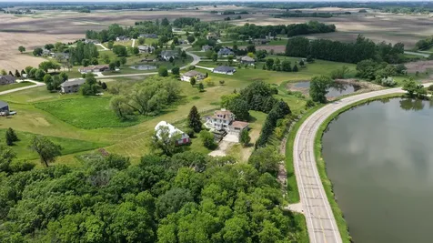 411 60th Avenue NE Willmar MN 56201