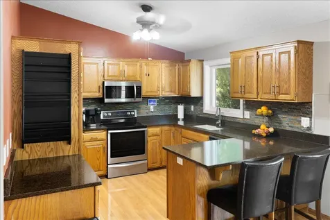 675 5th Avenue E Shakopee MN 55379